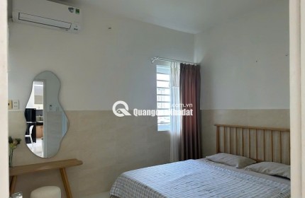 Cần bán gấp căn hộ full nội thất cao cấp ở trung tâm Quận 2, TPHCM